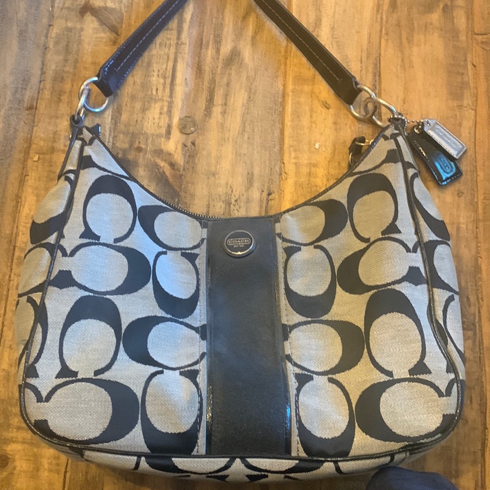 COACH handbag / Authentic Coach